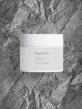 Masque à l'argile pour les pores et les points noirs