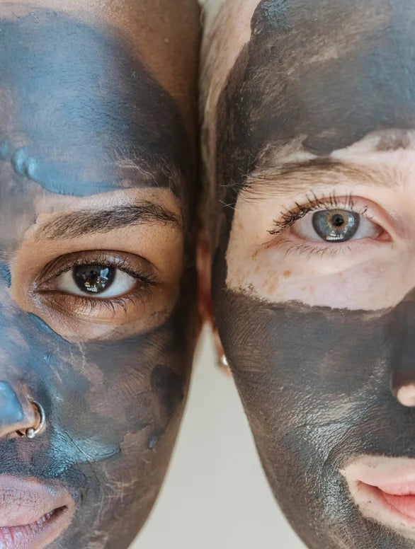 Masque à l'argile pour les pores et les points noirs
